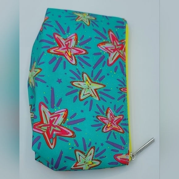 Clinique Glowy Skin 8 Piece Set With Cosmetic Case NEW #677 GIFT WITH PURCHASE - Picture 8 of 10